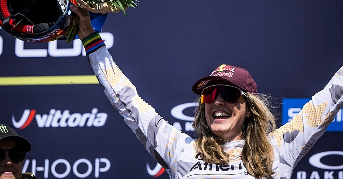 Rachel Atherton Cycles To Victory At UCI Downhill World Cup HerSport Ie