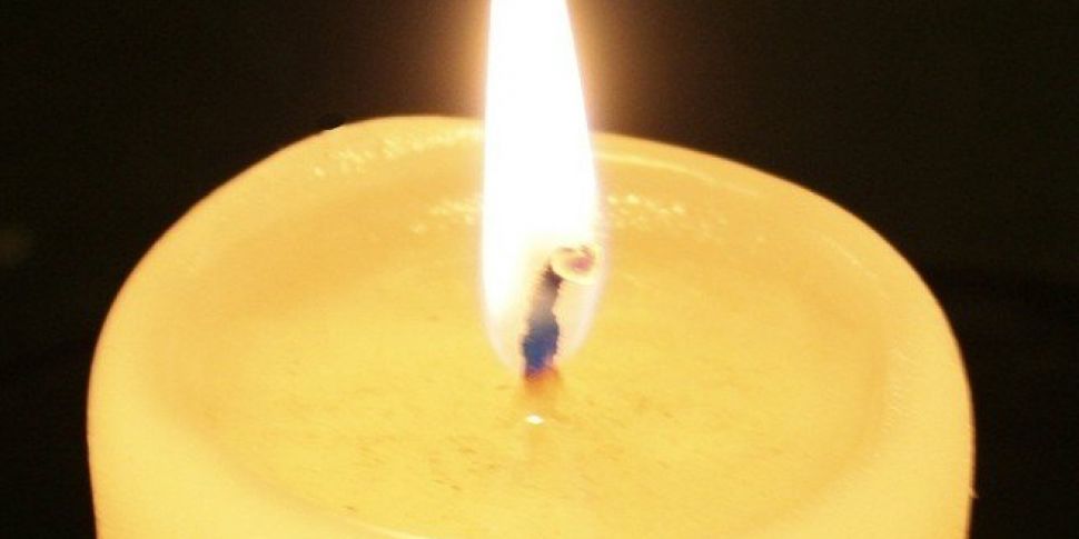 Candle lit vigil for Mandela i...