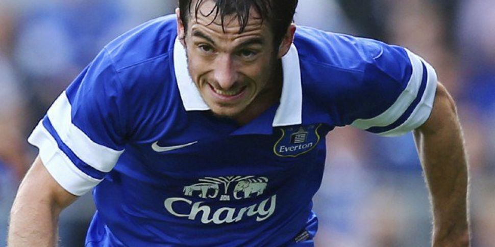 Baines Commits Future to Evert...