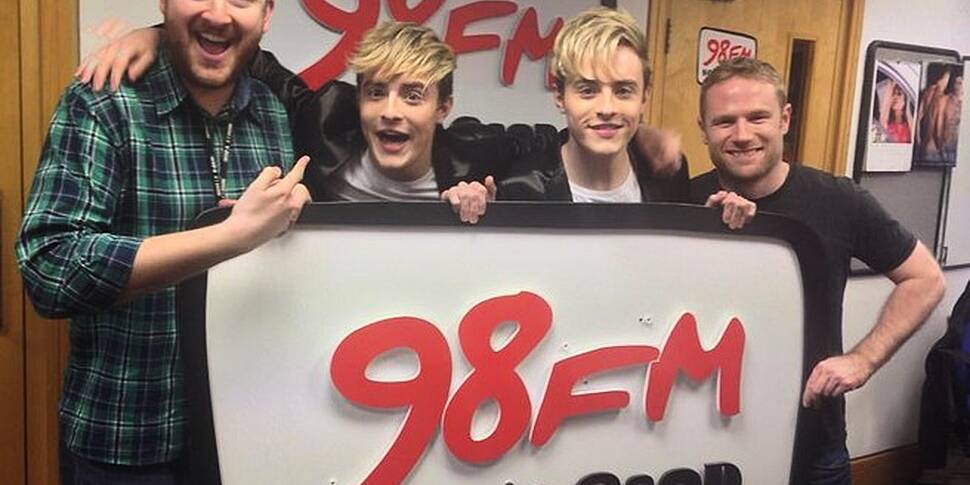 Jedward Live in Studio with Ra...