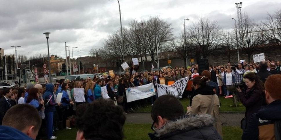 Student Nurses Protest Over Pa...