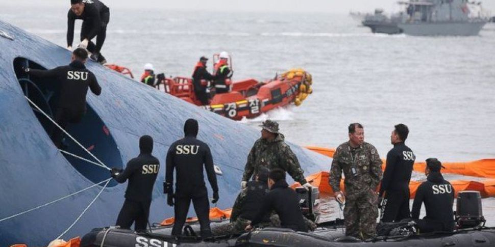54 Dead In South Korea Ferry D...