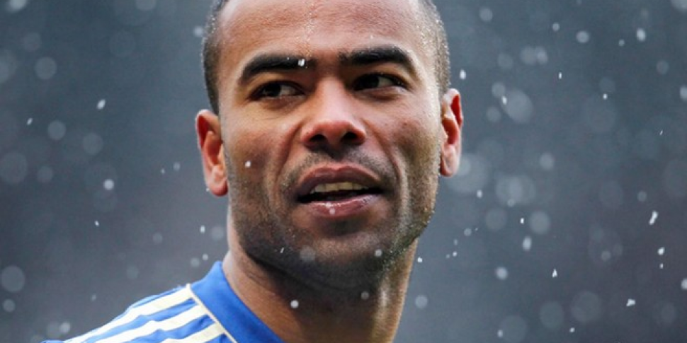 Ashley Cole Leaves "Comfor...
