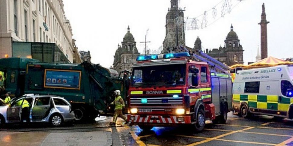 6 Dead In Glasgow Lorry Crash 