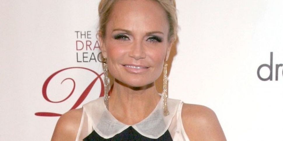 Glee's Kristen Chenoweth G...