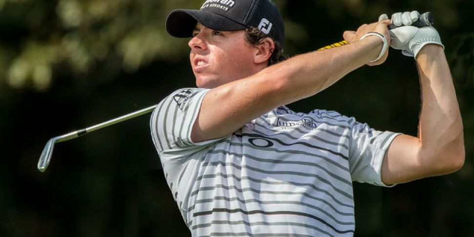Frustrating Day for McIlroy in...