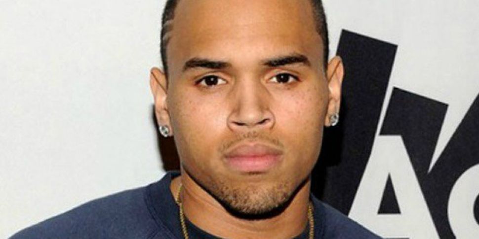 Chris Brown enters rehab