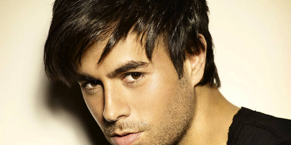 Enrique Iglesias and Demi Lova...