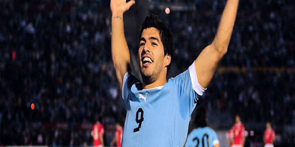 Suarez Apologises To Italian D...