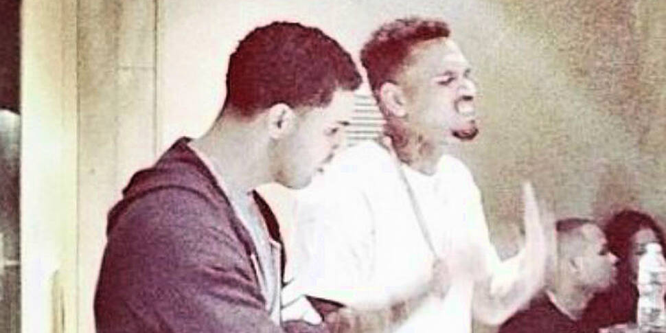 Chris Brown recording with Dra...