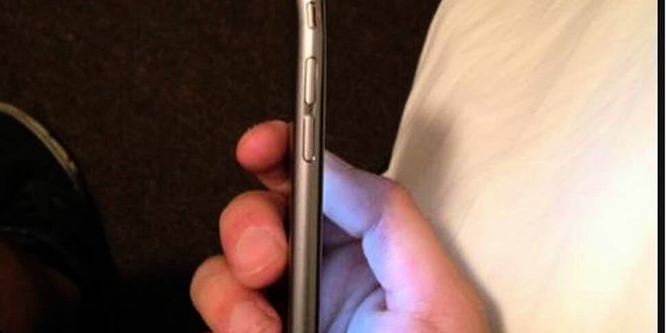 VIDEO: iPhone 6 bend test