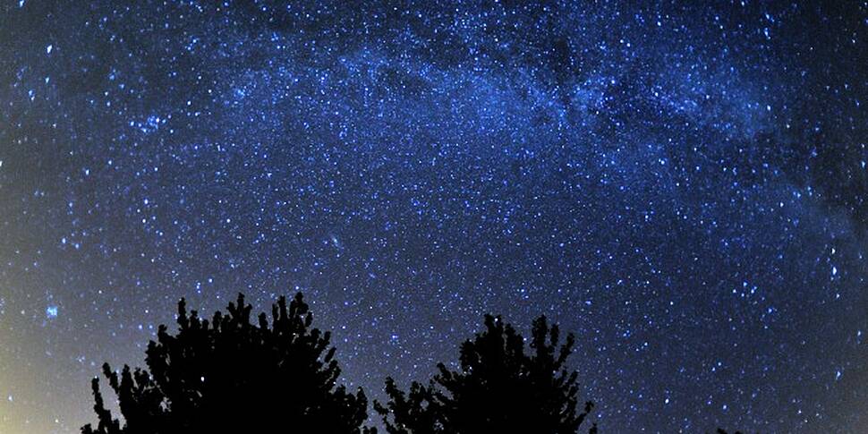 biggest-meteor-shower-in-decades-to-take-place-tonight-www-98fm