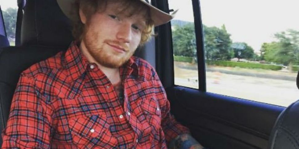Ed Sheeran Spotted Eating A Fr...