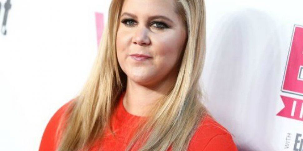 Amy Schumer Is Set To Play Bar...