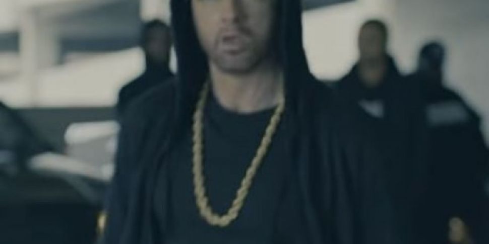 Eminem Scorns Donald Trump in...