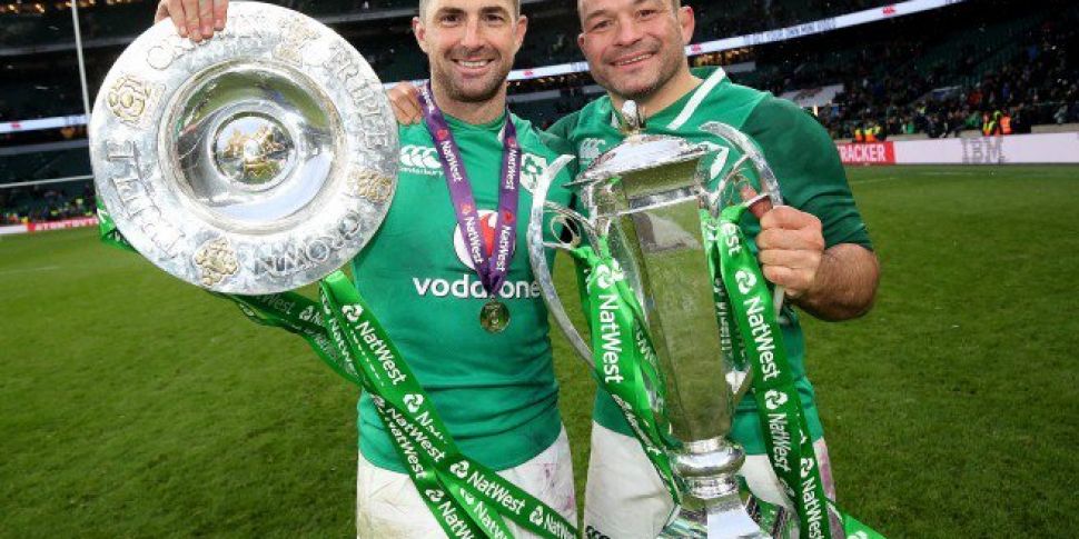 Rory Best and Rob Kearney sign...