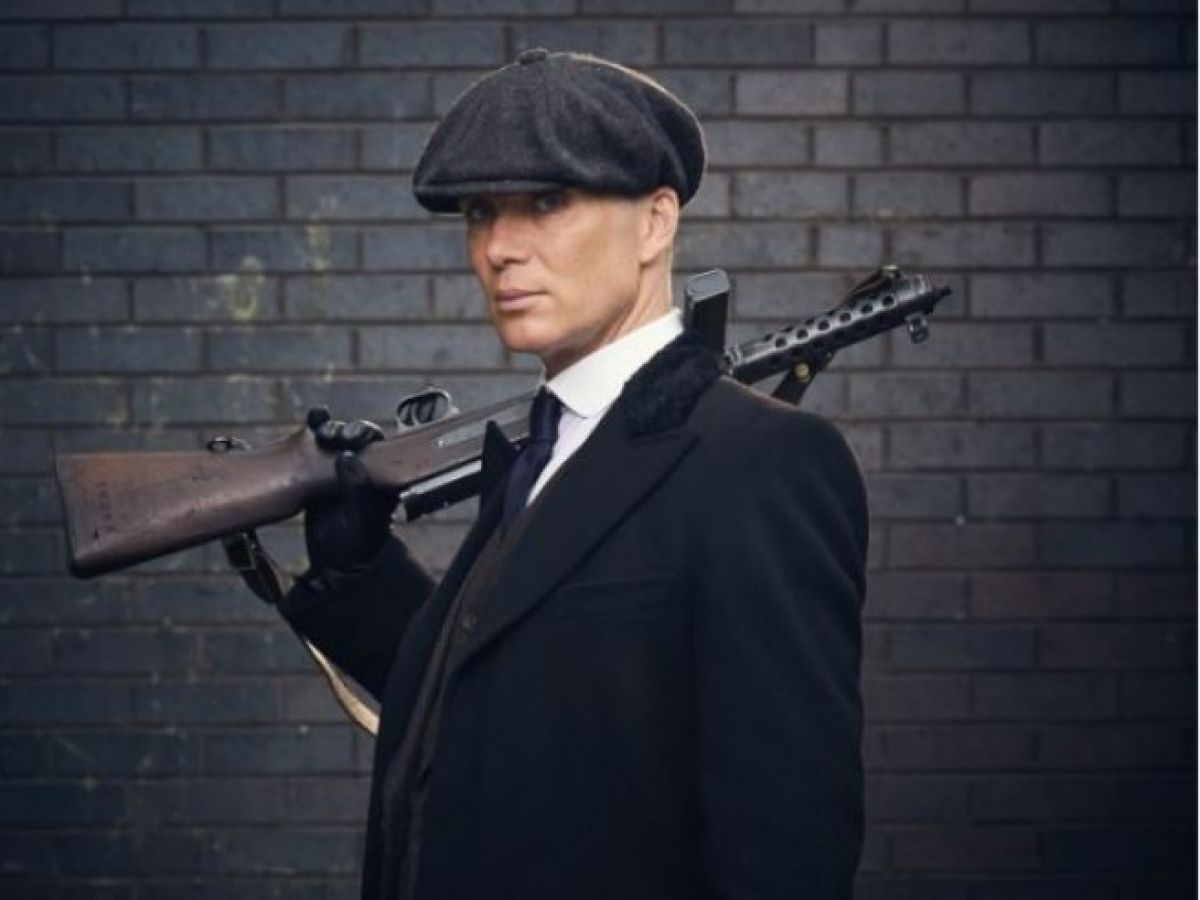 Cillian Murphy sports fresher locks as filming begins for Peaky Blinder's  fifth series