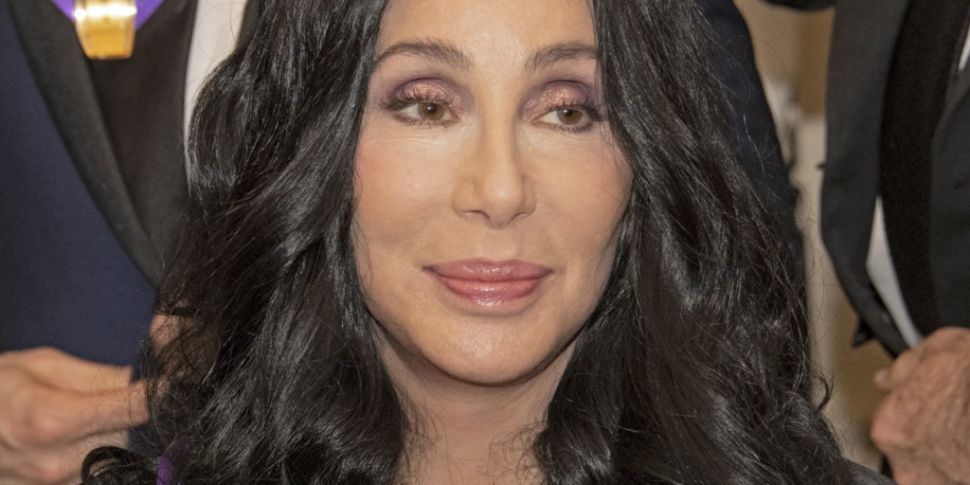 Cher Brought To Tears Listenin...