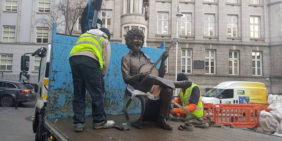 Luke Kelly Statue Moves Into P...