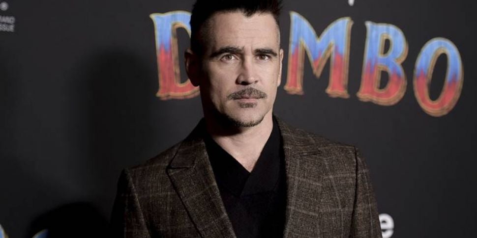 Colin Farrell Files For Conser...