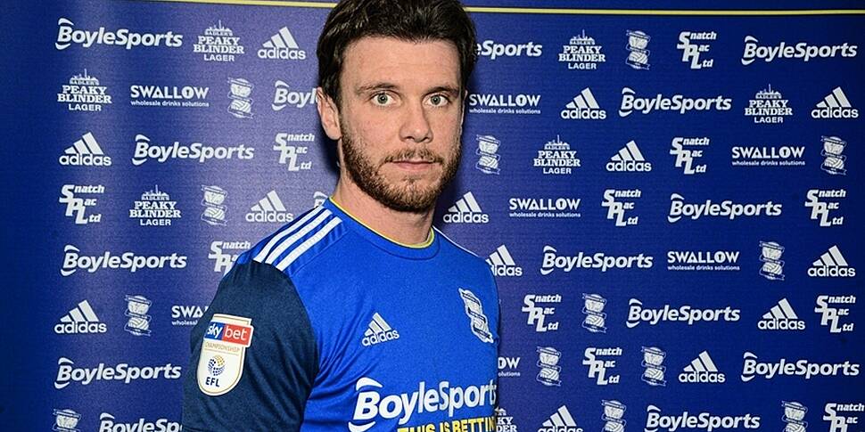 Scott Hogan leaves Stoke to jo...