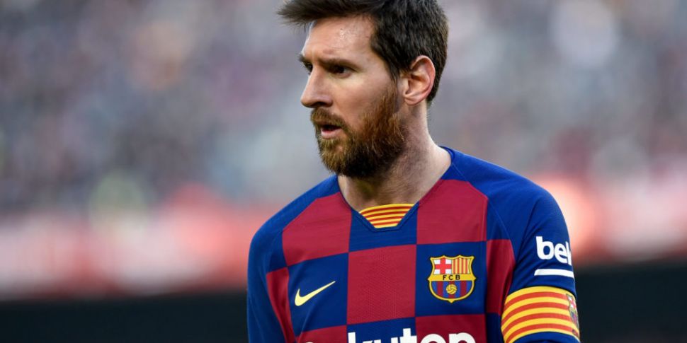 Lionel Messi faxes Barcelona t...