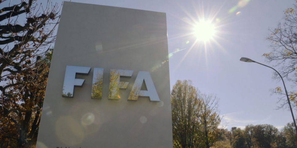 FIFA to avoid contract chaos a...