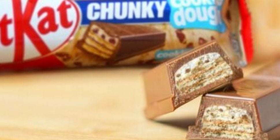 KitKat Chunky Cookie Dough & M...