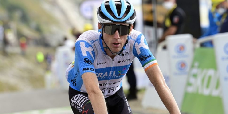 Dan Martin stays in contention...