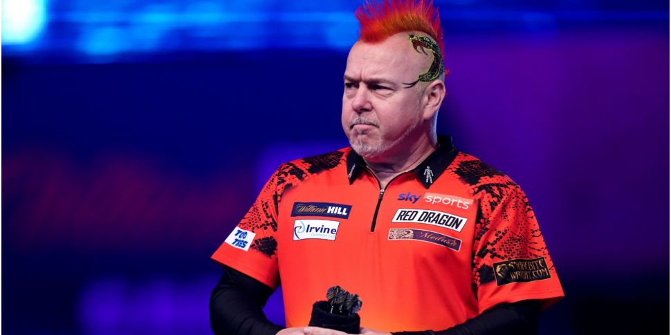 Peter Wright crashes out of th...