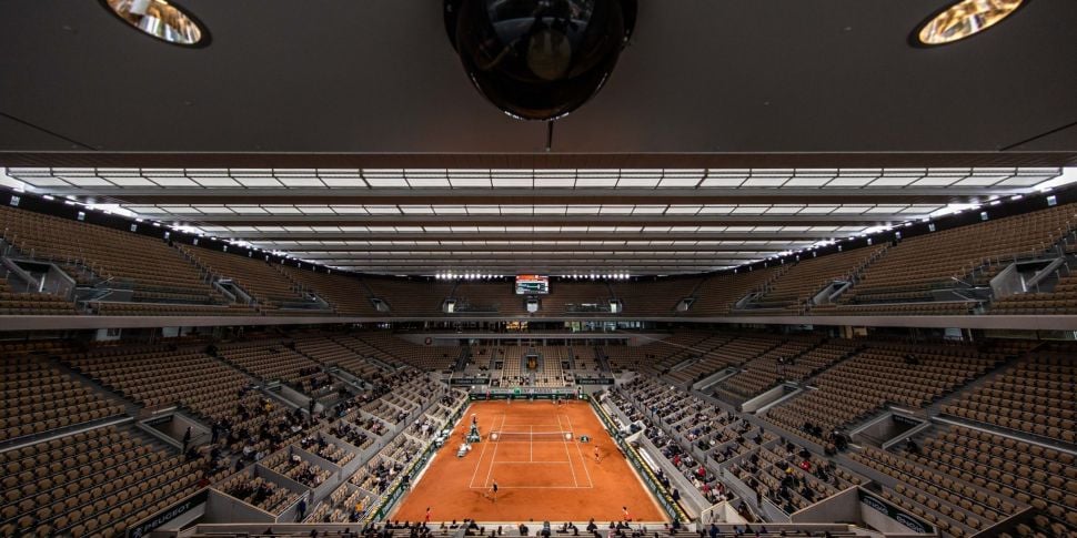 Reports: French Open court con...