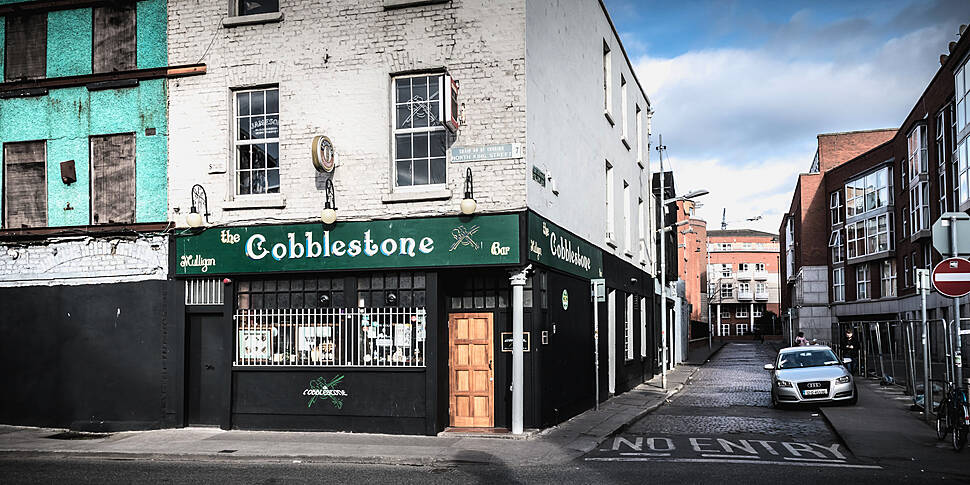 Tánaiste Says Cobblstone Pub P...