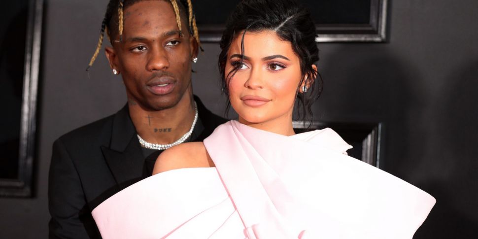 Kylie Jenner Changes Son's Nam...