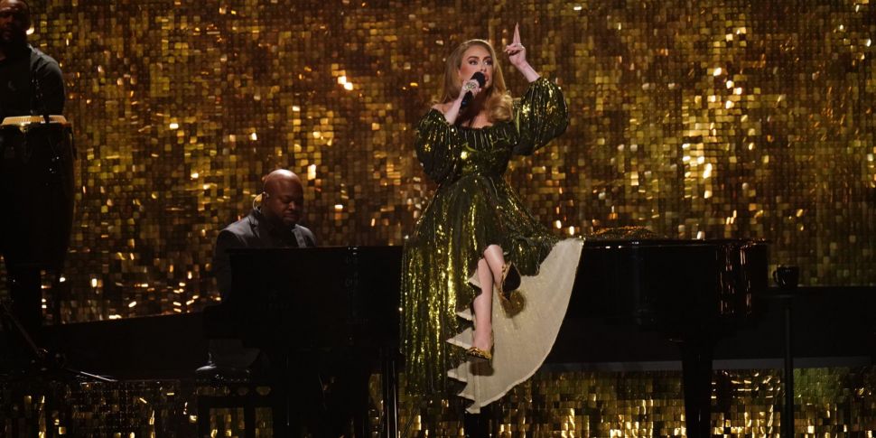 Adele Stops Her Las Vegas Show...