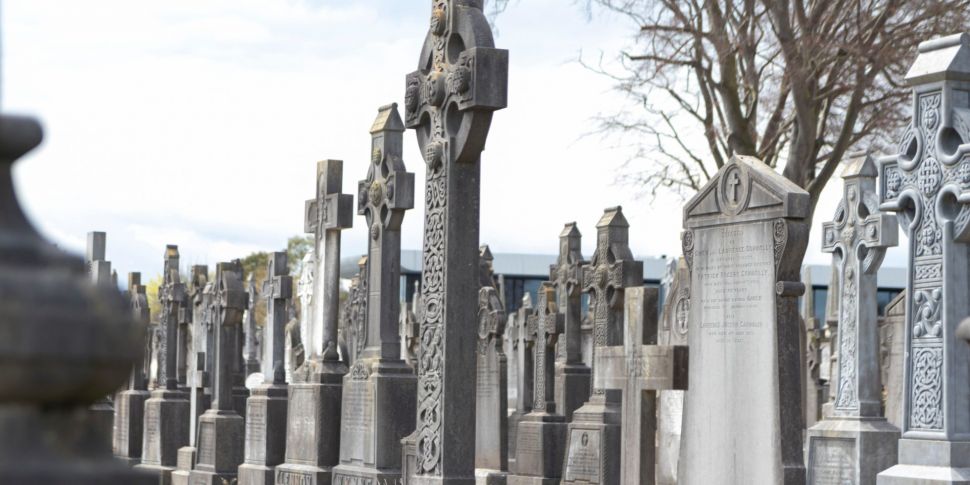 Over 380 Irish People Died Ove...