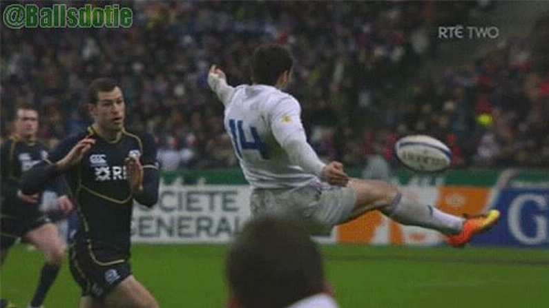 A Brilliant Moment Of Improvisation From Vincent Clerc (GIFs)