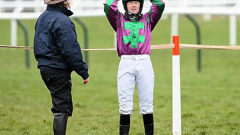It All Goes Disastrously Wrong For Jane Mangan And Oscar Delta (VIDE0)
