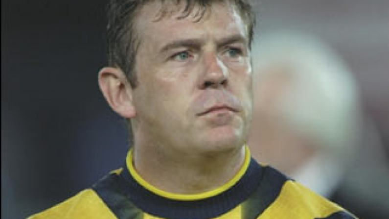 Stupid Fan Trolls Former Rangers Keeper Andy Goram In Bookmakers, Sings 'There's Only Two Andy Gorams' (NSFW Language).