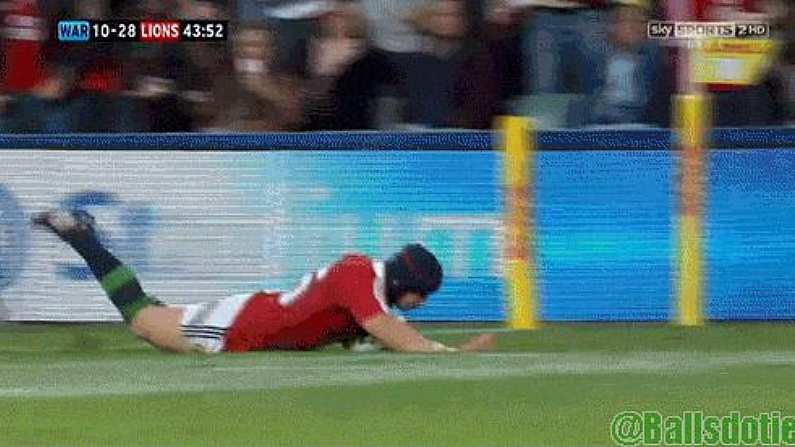 GIF: Sublime Leigh Halfpenny Try Vs The Waratahs