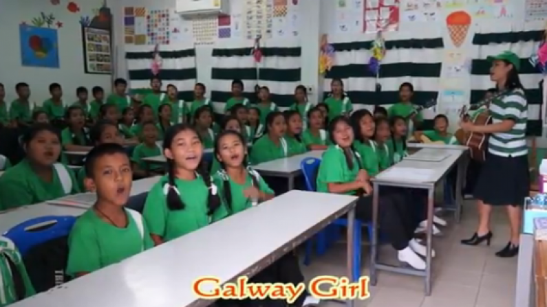 The Thai Tims sing Galway Girl.