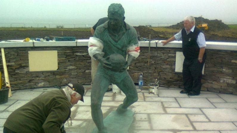 Have You Rubbed The Private Parts Of The Mick O'Dwyer Statue? The Brilliant Micko Wiki Edit