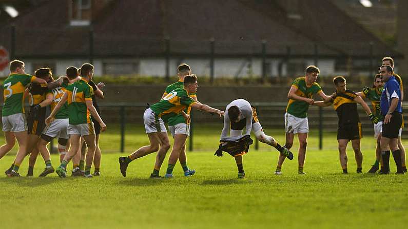 29 October 2017; Players from both sides tussle during the AIB Munster GAA Football Senior Club Championship Quarter-Final match between Clonmel Commercials and Dr. Crokes at Clonmel Sportsfield, Clonmel in Tipperary. Photo by Eoin Noonan/Sportsfile