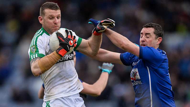 17 December 2017; Ronan Sweeney of Moorefield in action against Gary Glennon of St Loman's during the AIB Leinster GAA Football Senior Club Championship Final match between Moorefield and St Loman's at O'Moore Park in Portlaoise, Co Laois. Photo by Piaras O Midheach/Sportsfile