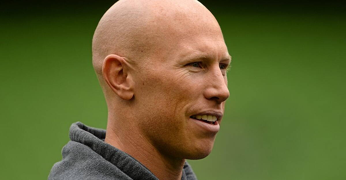Peter Stringer Current Peter Stringer's Time In The Premiership Has Come To An End | Balls.ie