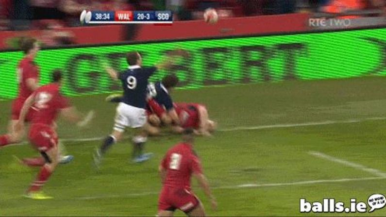 GIF: Fantastic Jonathan Davies Offload For 3rd Wales Try