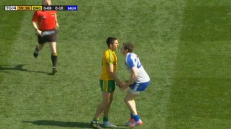 GIF: Rory Kavanagh Gets Sent Off For Poking Darren Hughes In The Nuts With His Boot