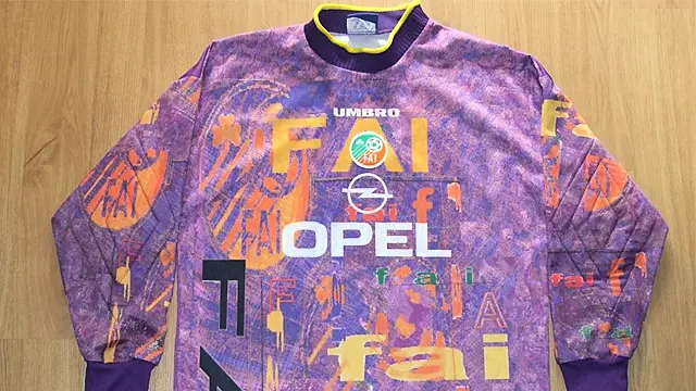 republic-of-ireland-goalkeeper-football-shirt-1995-1996-s_15284_1