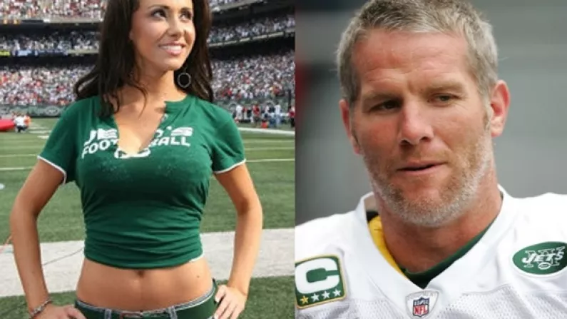 Woman Sent NSFW Pictures By Brett Favre Has A Big Warning For Peyton Manning