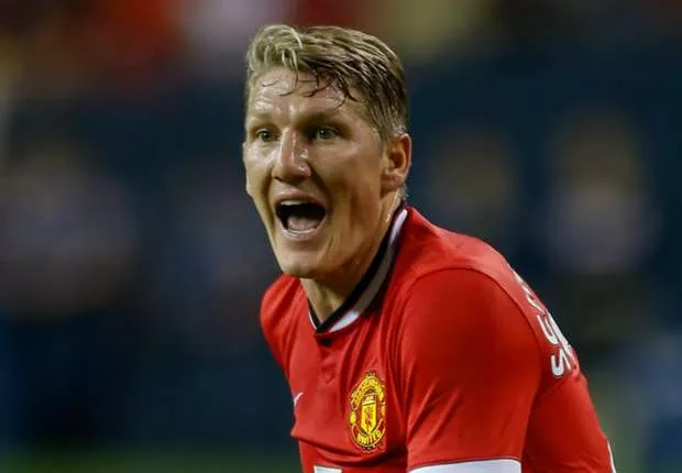 bastian-schweinsteiger-manchester-united-club-america_4xhqmegscnzm17yes9t9jn49a