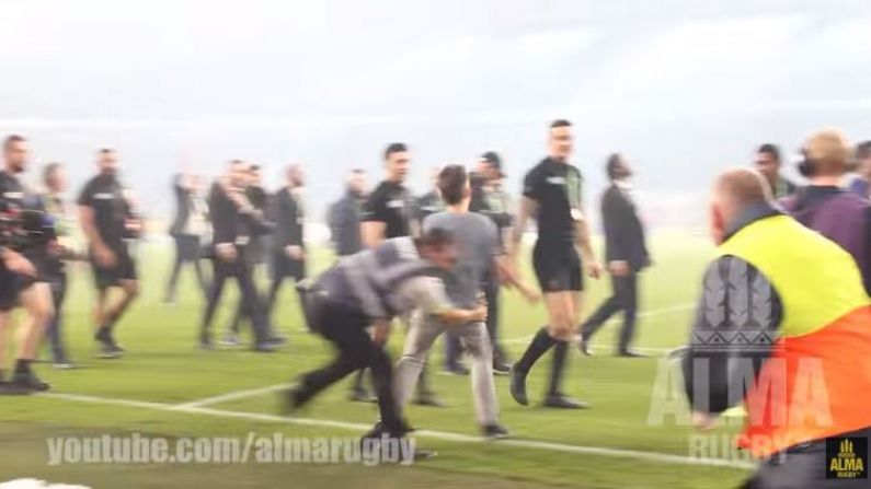 Video: The Security Guard Overreaction Which Led To Sonny Bill Giving Away His World Cup Medal